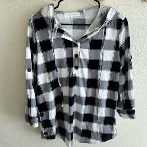 Eden & Olivia Monochrome Plaid Top